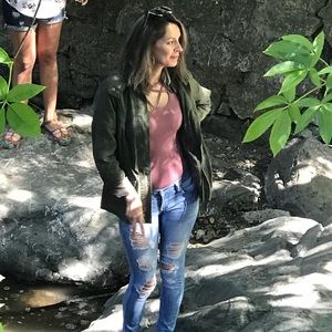 Meet your Posher, Leslie